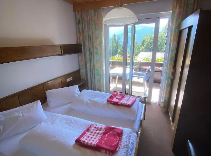 Latschen - Fuer Grossfamilien, Firmen & Co. Horská chata Bad Kleinkirchheim